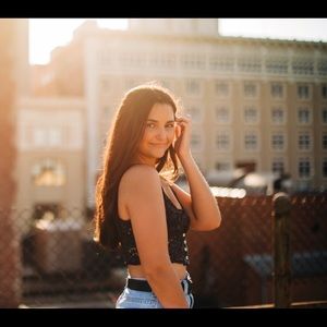 Meet your Posher, Mia